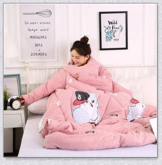 Wearable winter blanket with sleeves for cozy comfort and productivity