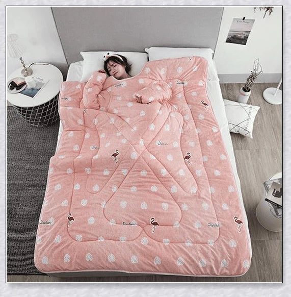 Wearable winter blanket with sleeves for cozy comfort and productivity