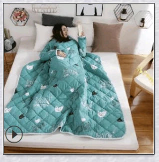 Wearable winter blanket with sleeves for cozy comfort and productivity
