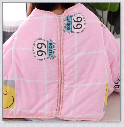 Wearable winter blanket with sleeves for cozy comfort and productivity