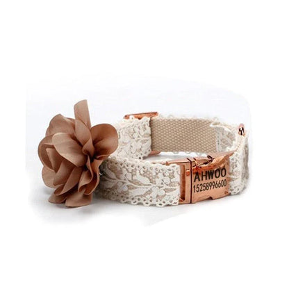 Elegant floral dog collar in multiple sizes, featuring a durable nylon construction and adjustable design for a comfortable and stylish fit.