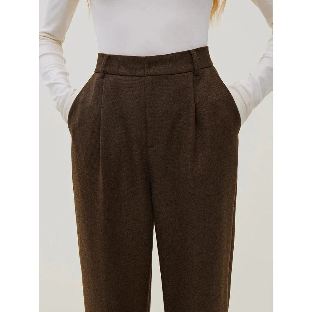 Classic high-waisted wool straight pants for modern women in a sleek, sophisticated design