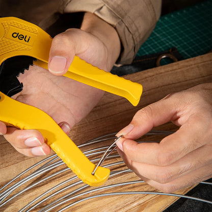 High-Performance PVC Pipe Cutter with Stainless Steel Blade for Precise, Effortless Pipe Cutting