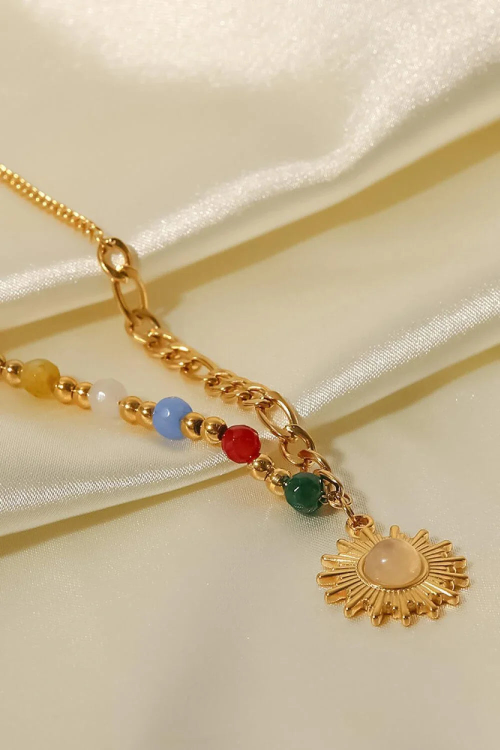 Radiant Opal Sun Pendant Necklace - Premium Titanium Steel Necklace with Captivating Opal-Infused Sun Pendant