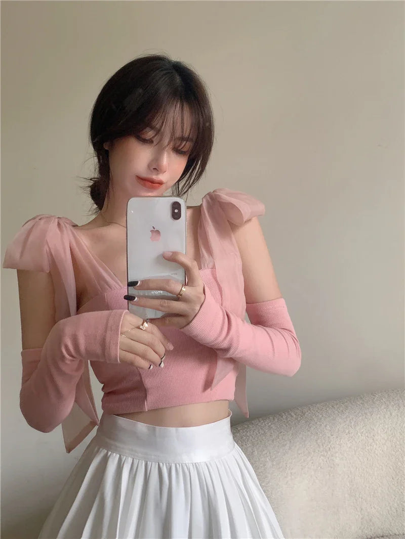 Chic knitted white tank top with bow accent, one size fits all, premium polyester fabric