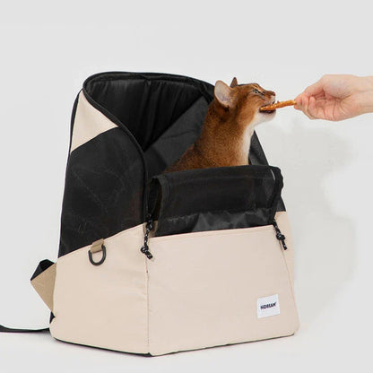 Breathable canvas lightweight backpack for cats and small dogs to accompany owners on outdoor adventures and travels