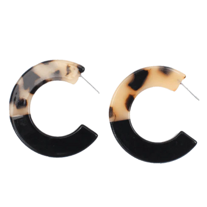 Elegant C-Shaped Acrylic Earrings in Beige and Black Colors - Fashionable Accessory for Any Occasion