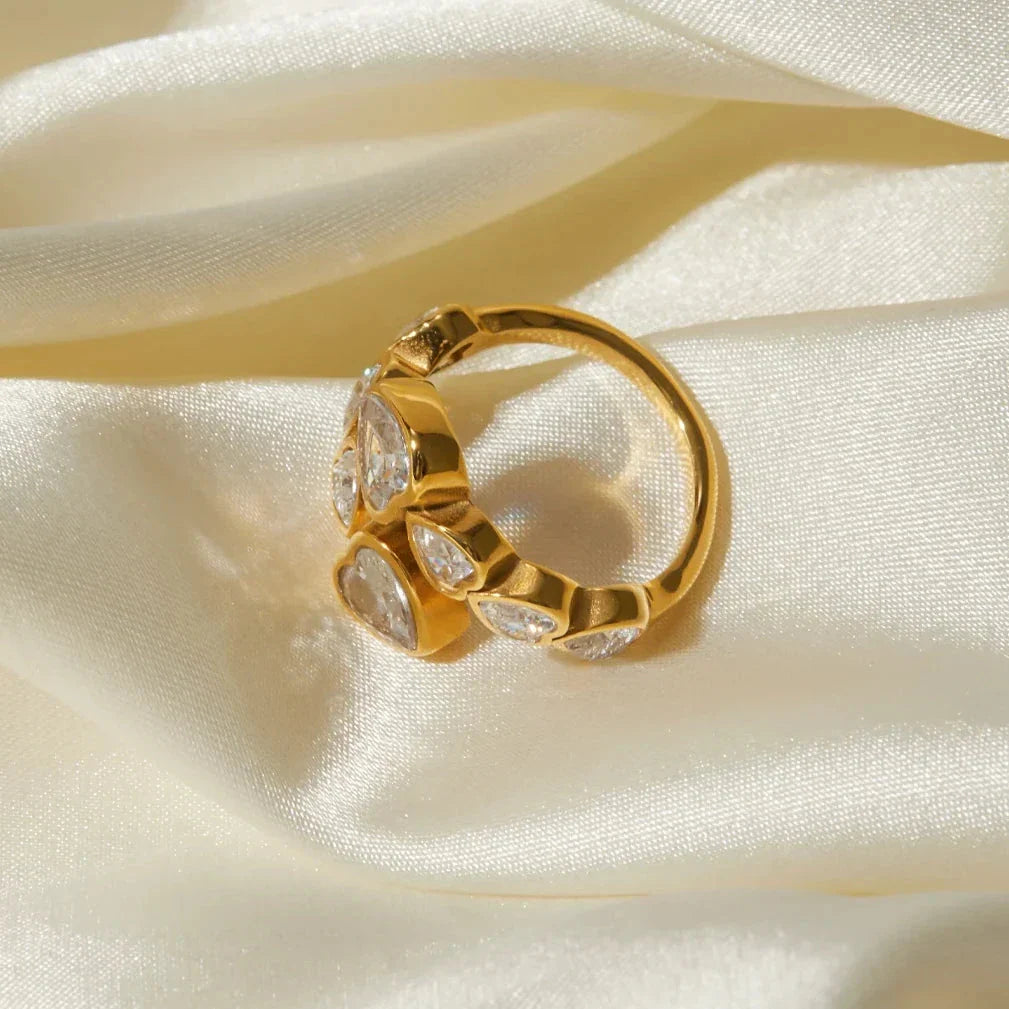 Elegant 18K gold-plated ring with a sparkling cubic zirconia heart-shaped centerpiece