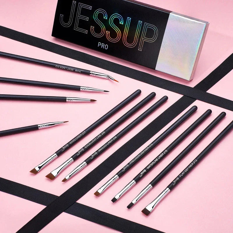11-Piece Precision Eyeliner Brush Set with Diverse Brushes for Flawless Eye Makeup Application