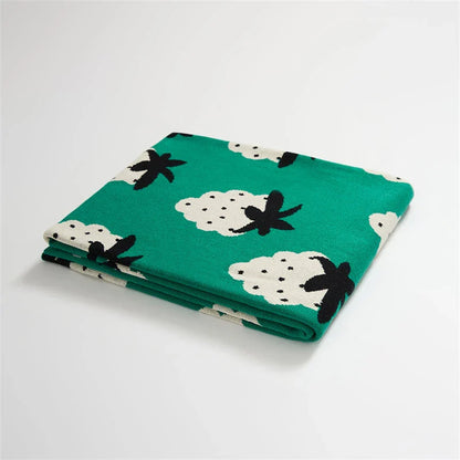 Cozy grape-patterned cotton blanket for comfortable relaxation and elegant home decor