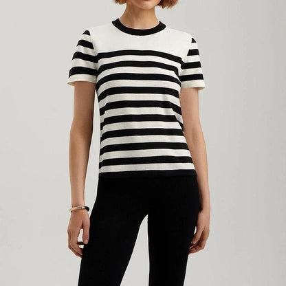 Fashionable striped knit t-shirt with a slim, flattering fit and timeless style