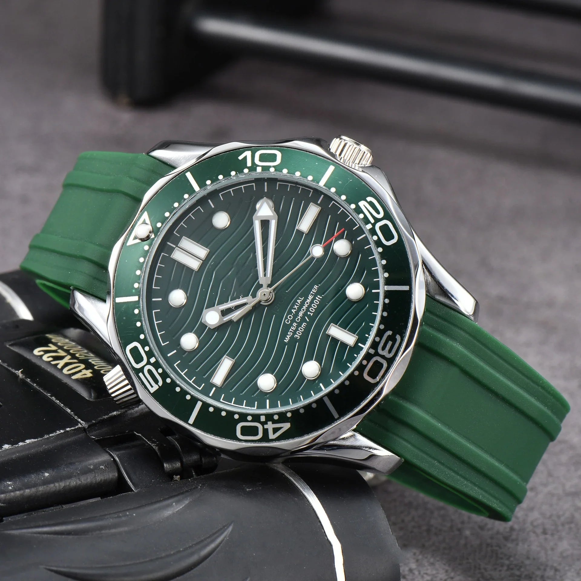 Men's American-Inspired Mechanical Transparent Watch with Stainless Steel Case and Silicone Strap