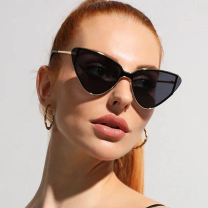 Fashionable steampunk-inspired cat eye sunglasses with gradient lenses and UV400 protection for men and women