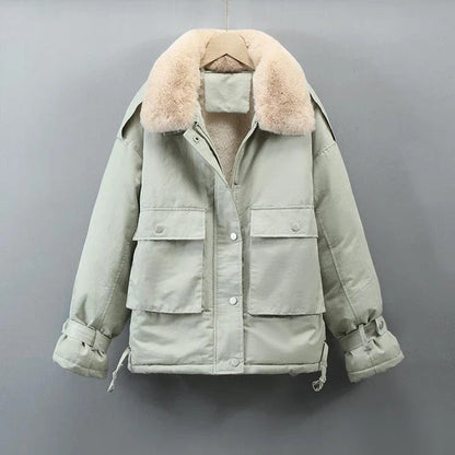 Fashionable women's down-filled jacket in various colors, designed for casual wear and everyday activities