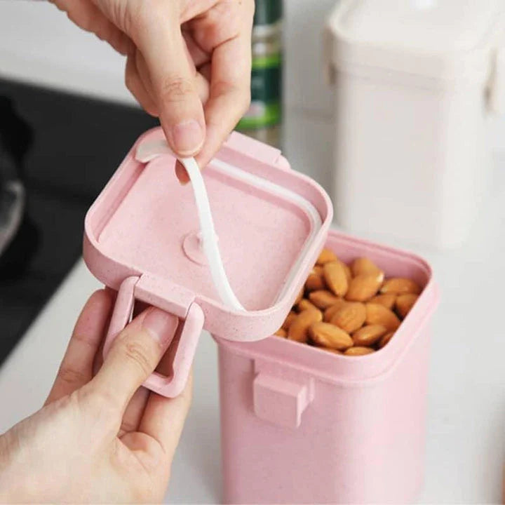 Eco-Friendly Leakproof Food Storage Container with Wheat Straw and Durable Plastic Design