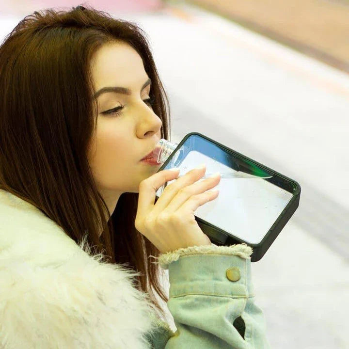 A flat, reusable water bottle with a protective carrying bag, perfect for on-the-go hydration during workouts, commutes, and outdoor adventures.