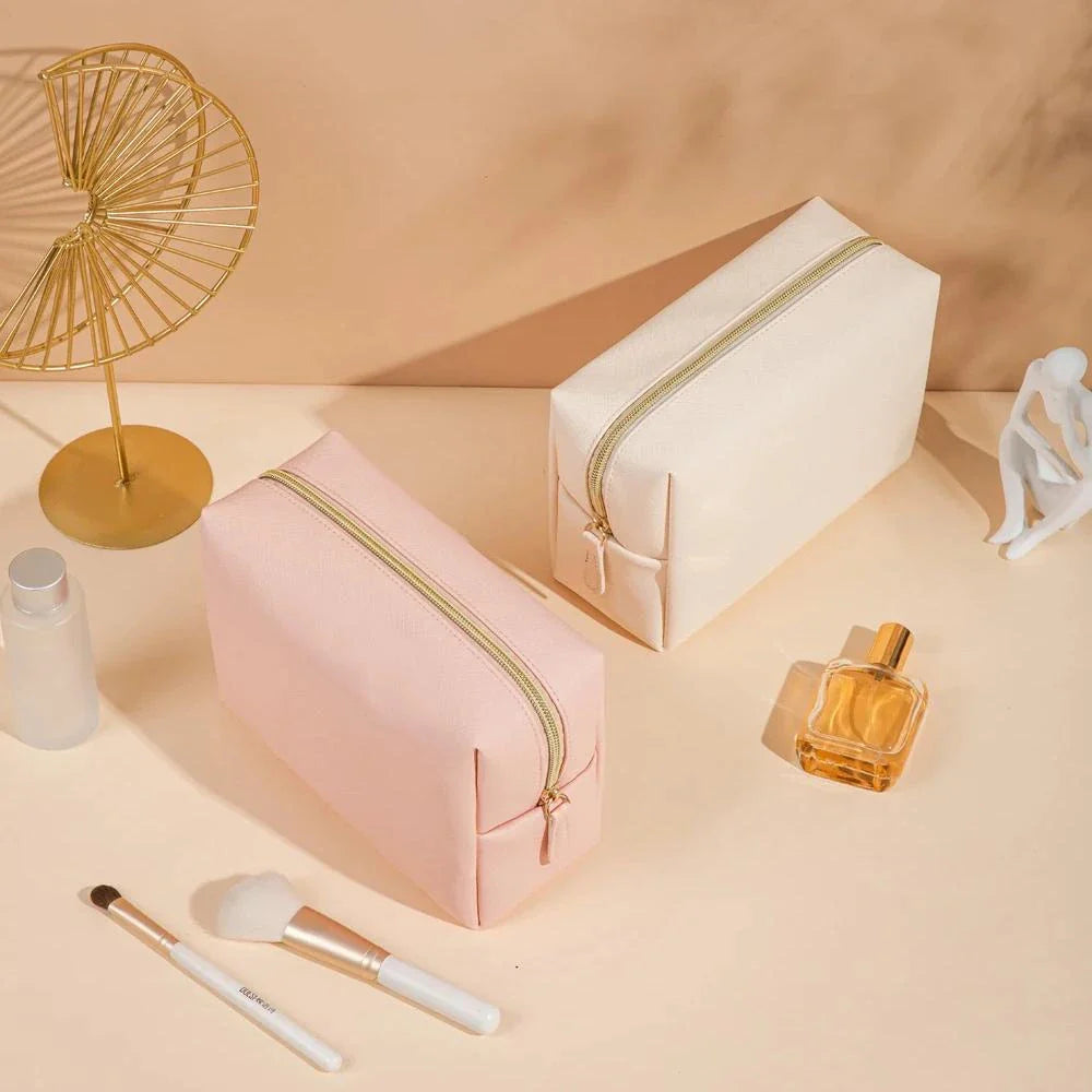 Chic PU Leather Travel Cosmetic Bag - Elegant Makeup Organizer with Secure Zipper in Multiple Sizes