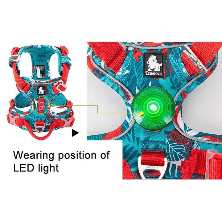 Durable reflective camouflage dog harness with lightweight aviation aluminum buckle for enhanced safety and comfort during outdoor activities