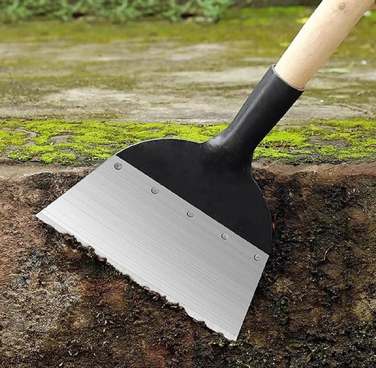 Heavy-Duty Multifunctional Garden Cleaning Shovel made of manganese steel with a flat head for efficient gardening and cleaning tasks