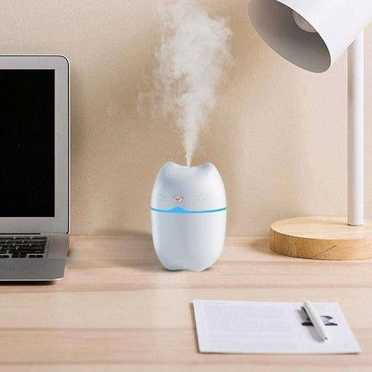 Compact and ultra-quiet car humidifier with large 260ml water tank, efficient mist output, and aromatherapy function for a serene driving experience