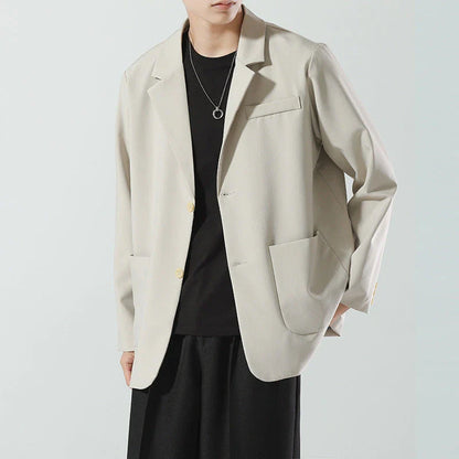 A stylish, casual jacket for men made of premium polyester fabric for year-round comfort and versatility