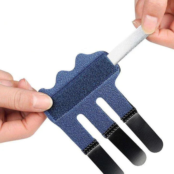 Adjustable finger splint with detachable aluminum bar, providing customizable support and protection for injured fingers