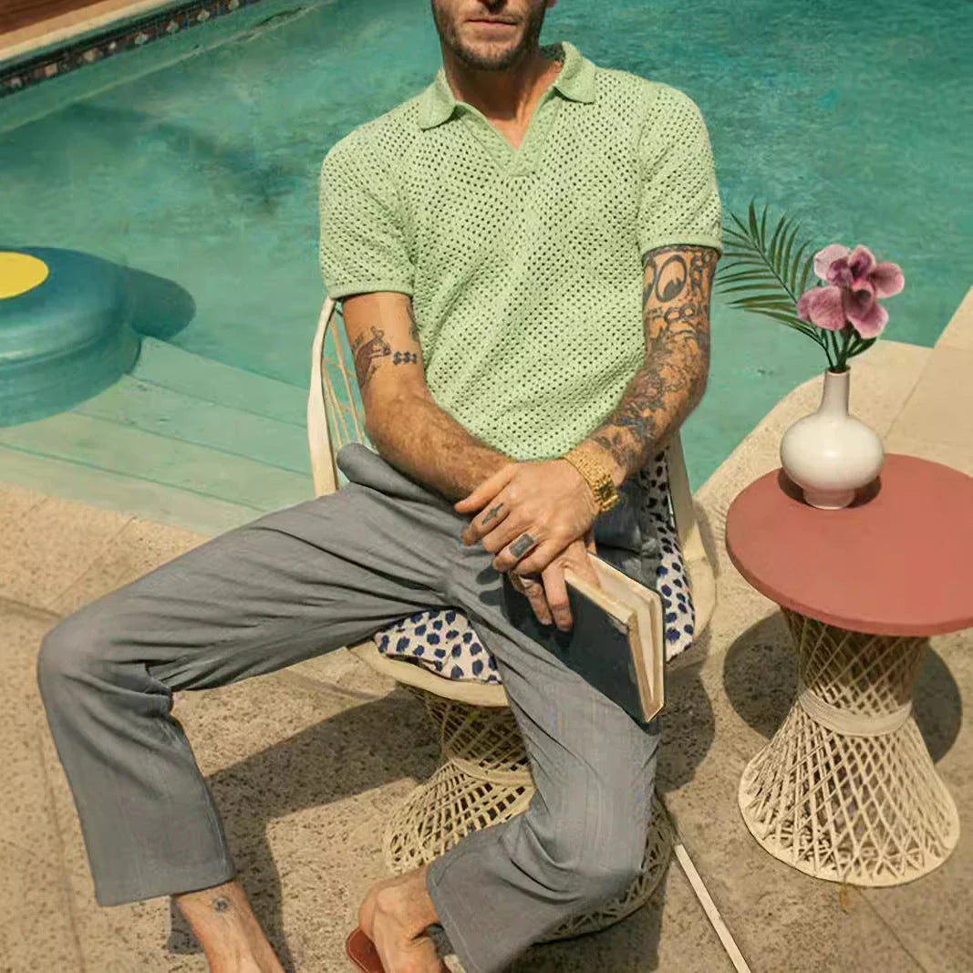 Comfortable and stylish men's knitted summer shirt in green with relaxed, pullover design