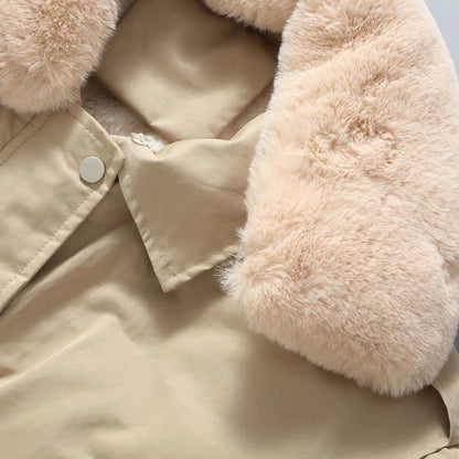 Fashionable women's down-filled jacket in various colors, designed for casual wear and everyday activities