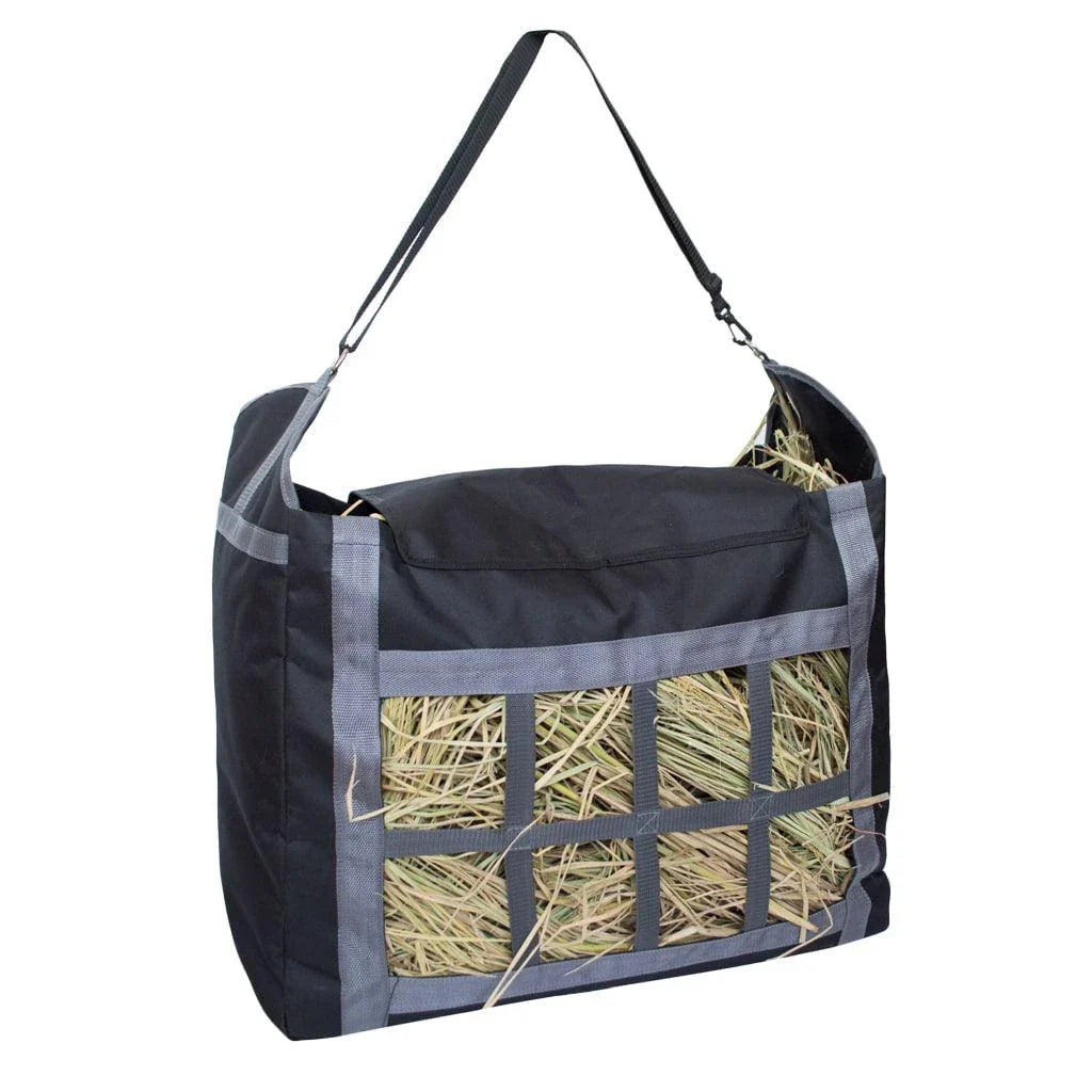 Adjustable horse feed bag made with durable 600D Oxford cloth for customized fit and reduced mess during feeding time