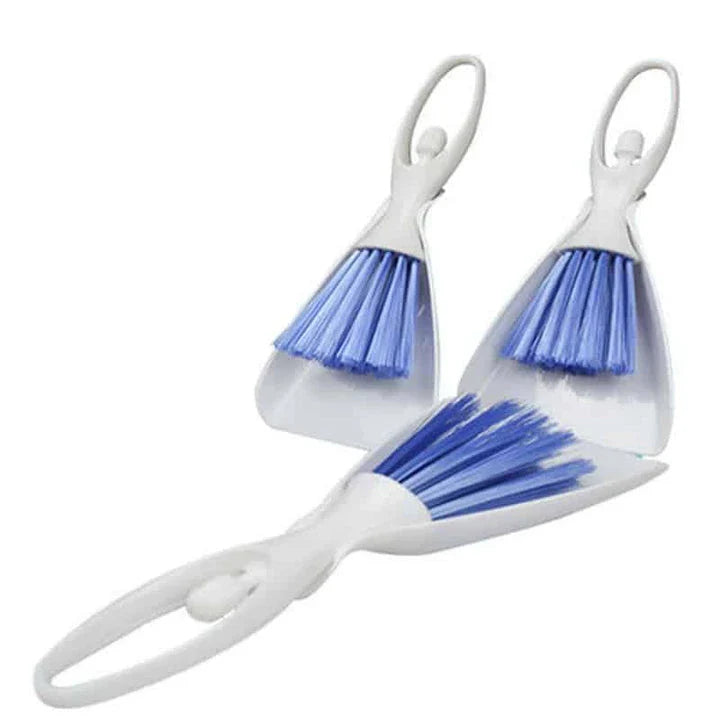 A versatile cage cleaning set with a brush and shovel for efficiently sweeping and scooping small pet bedding and waste