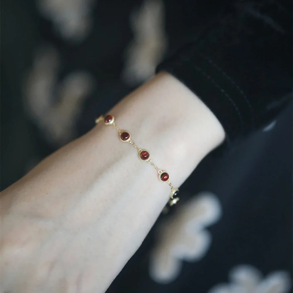 Elegant sterling silver bracelet with adjustable length from the Dreams Come True Collection