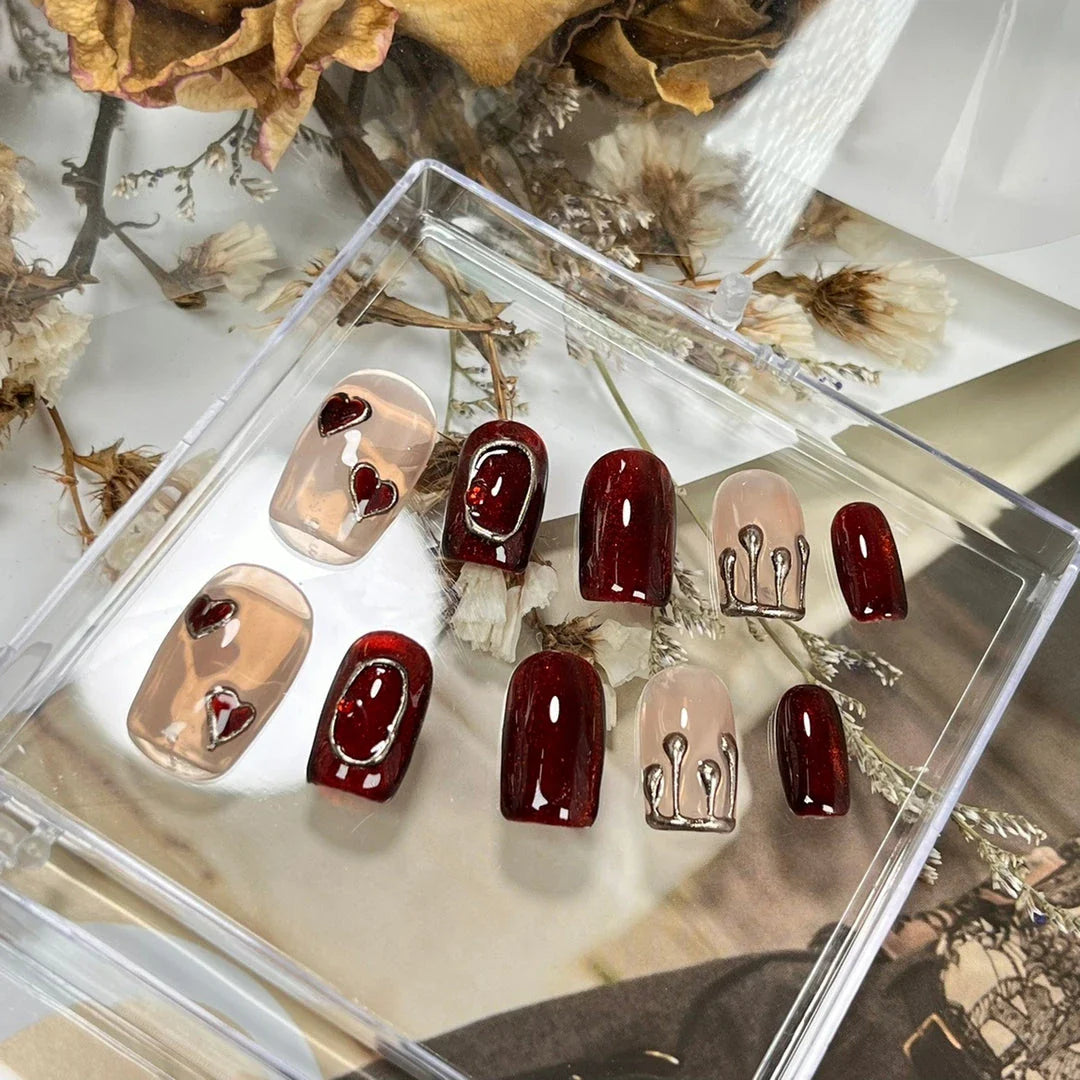 Captivating Cat's Eye Bridal Nails in a range of sizes for a personalized and elegant wedding day look