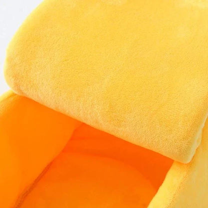 Cozy banana-shaped pet bed in various sizes and colors, providing plush comfort and support for cats and dogs