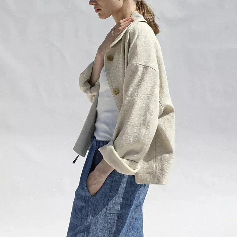 Elegant and comfortable cotton-linen autumn jacket for women with classic lapel collar and versatile design