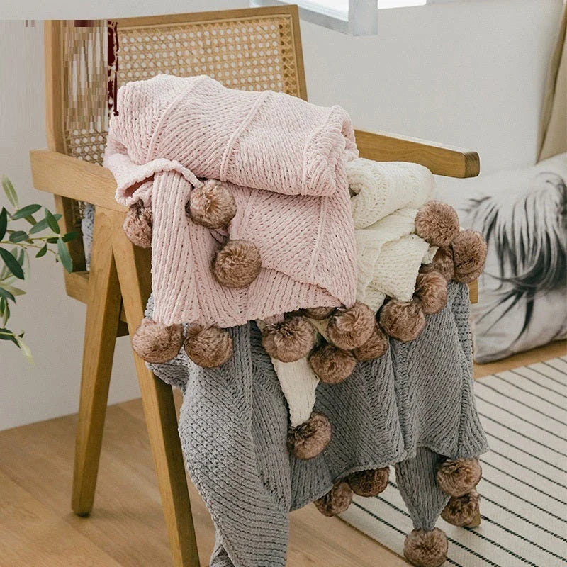 Hhomeenjoy Cozy Chenille Ball-Knit Wool Blanket