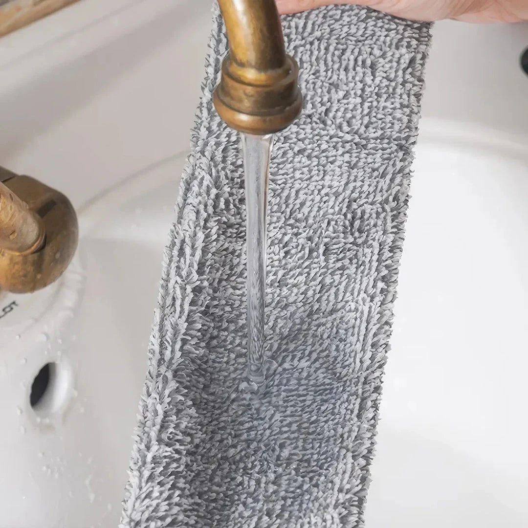 Premium Extendable Dusting Brush with Telescopic Design and Flexible Microfiber Head for Effortless Household Cleaning