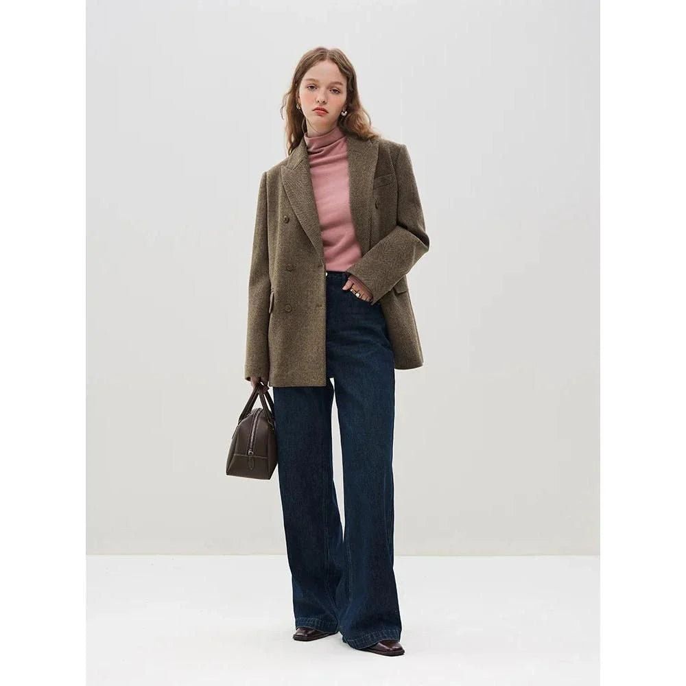 Elegant wool blazer and skirt set for professional women, featuring a chic double-breasted design and a stylish front split skirt