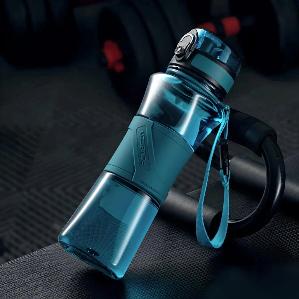 Durable Leak-Proof Protein Shaker and Water Bottle in Blue, Made of Premium Tritan Plastic for Active Lifestyles