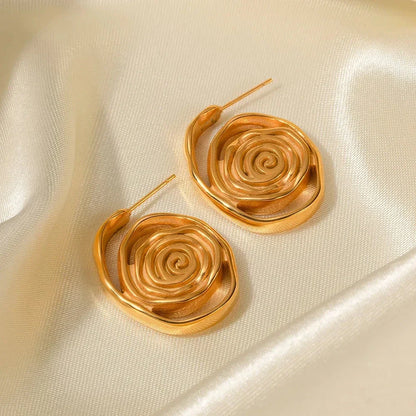 Elegant 18K gold-plated chunky spiral hoop earrings made of premium stainless steel with a tarnish-resistant and waterproof design