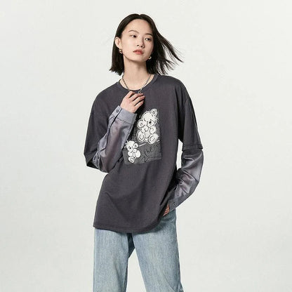 Cozy autumn-inspired cotton tee with bear print and embroidered details for a stylish and comfortable look