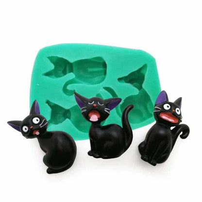 Cat-shaped silicone baking mold for eco-friendly, whimsical treats and desserts