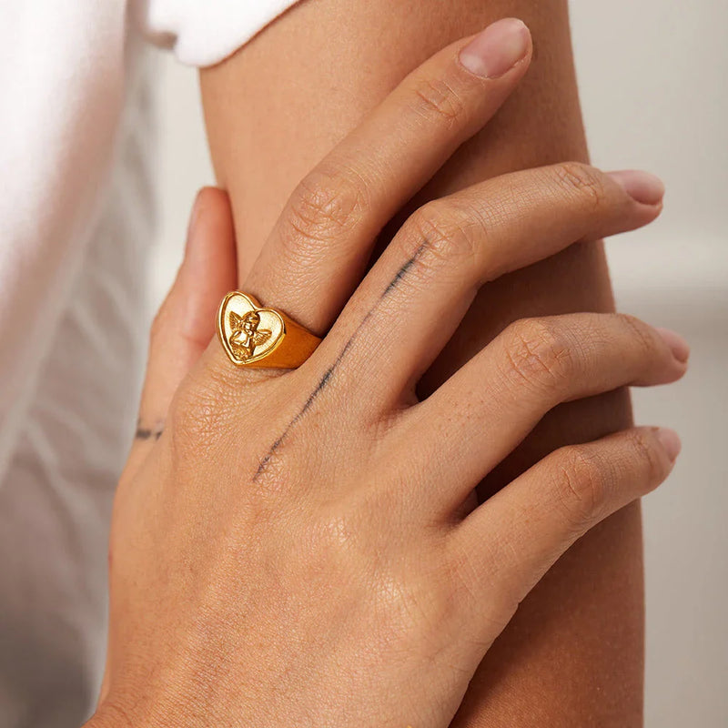 Hhomeenjoy Elegant Heart Angel Chunky Ring in Lustrous Gold Finish