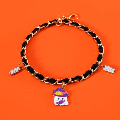 Stylish pet Halloween collar made of velvet with a dripping bat design, available in adjustable sizes for a comfortable fit.