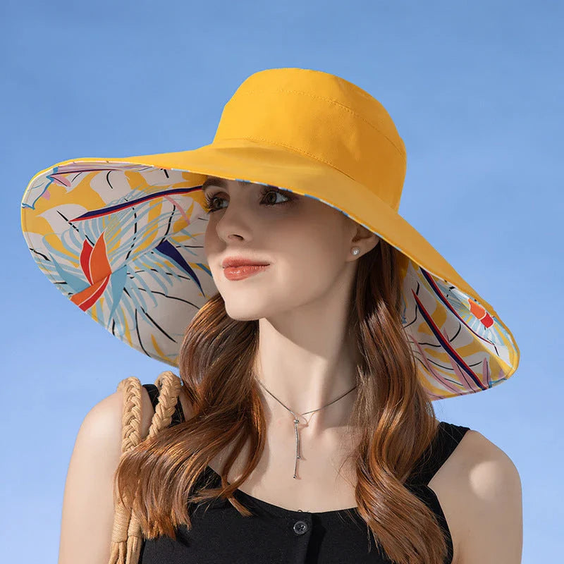 Fashionable Large Brim Women's Sun Hat in Beige with Reversible Floral Print Design