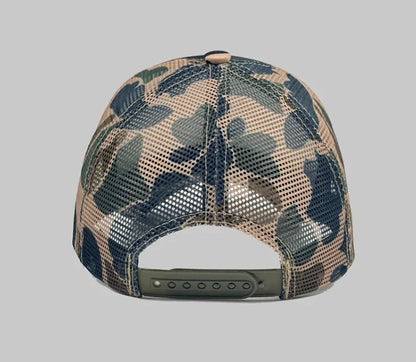 Camo curved brim hat with embroidered 'Live For Feeling' slogan, adjustable size for all-day comfort and style