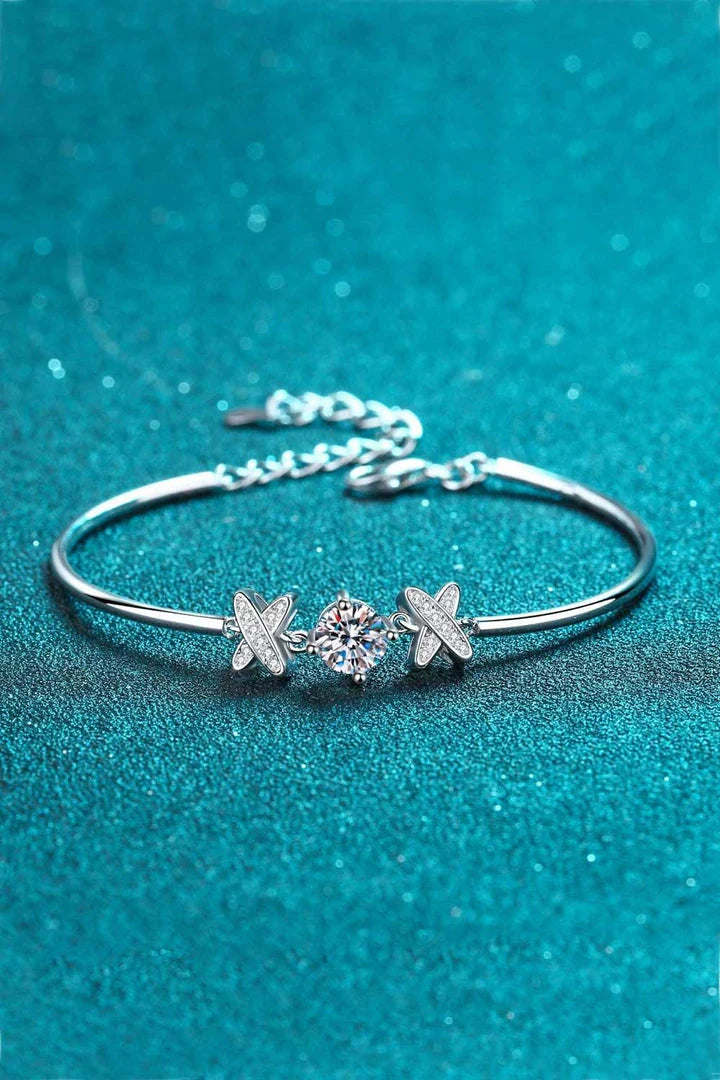Elegant 1 carat moissanite bracelet with 925 sterling silver construction and rhodium-plated finish