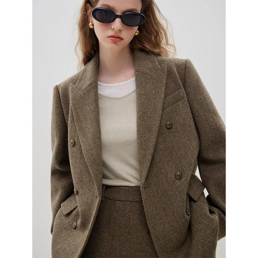 Elegant wool blazer and skirt set for professional women, featuring a chic double-breasted design and a stylish front split skirt
