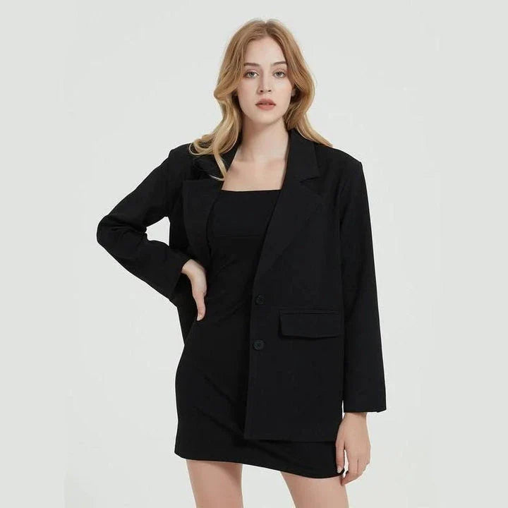 Elegant women's black blazer coat with a turn-down collar, single-breasted closure, and practical pockets for a polished, professional look.