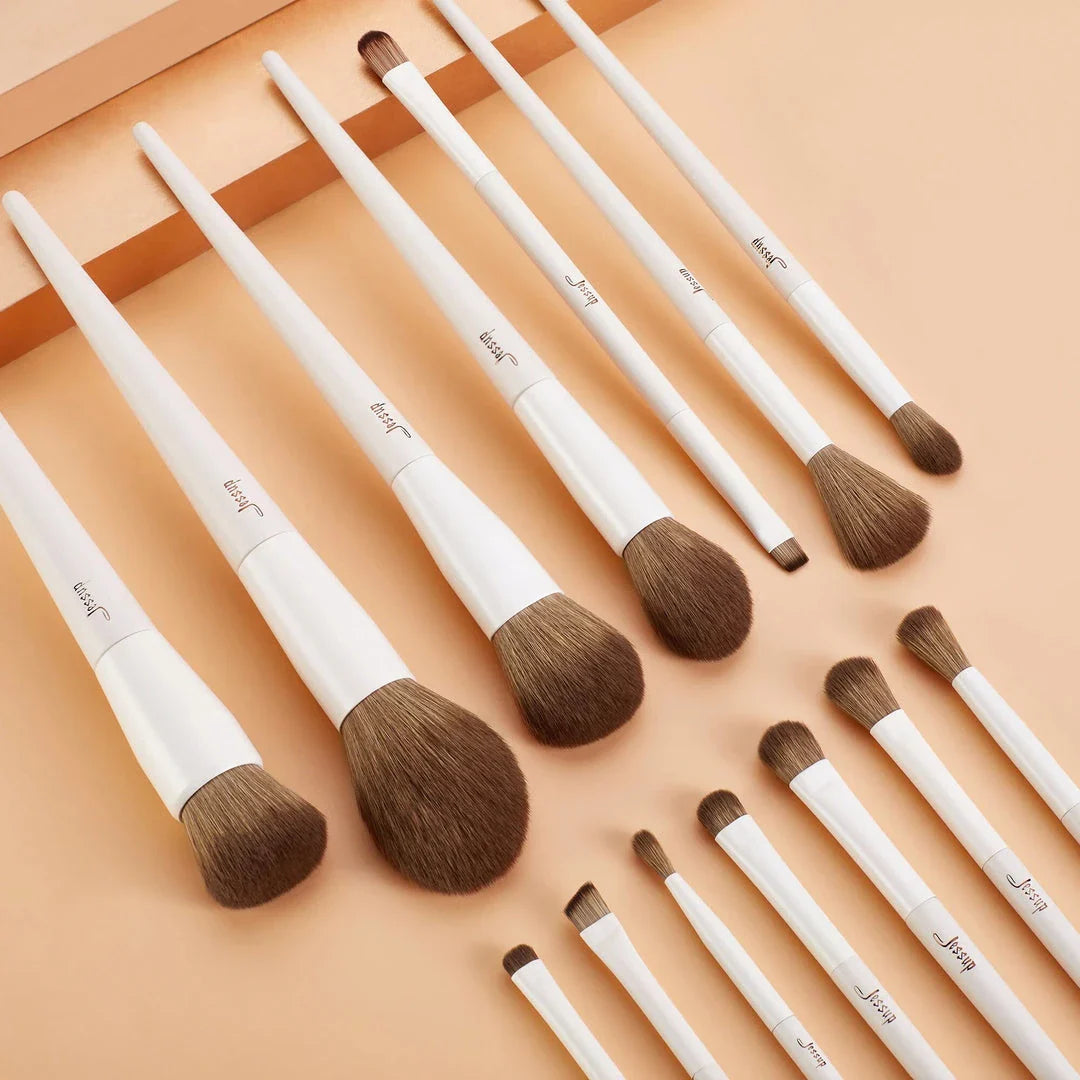 Luxury 14-Piece Vegan Makeup Brush Set with Natural Birch Wood Handles and Durable Aluminum-Alloy Ferrules
