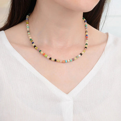 Luxurious multi-gem turquoise and Shoushan stone necklace with a classic round bead chain design